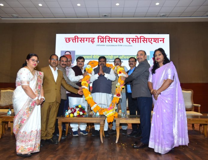 शासकीय विद्यालय संस्कार एवं सामाजिक सद्भावना के केंद्र हैं – गजेंद्र यादव