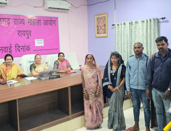 दो दिवस में महिला आयोग ने किया 100 प्रकरणों का निपटारा, 38 मामले हुए नस्तीबद्ध