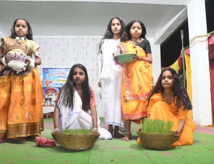 *बरगा में वार्षिकोत्सव एवं भव्य मातृ-पितृ पूजन दिवस का गरिमामय आयोजन*