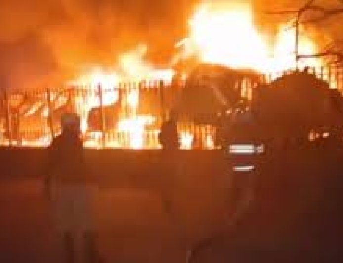 केमिकल फैक्टी में लगी भीषण आग!7 मजदूर जिंदा जले, 10 से अधिक हैं फंसे