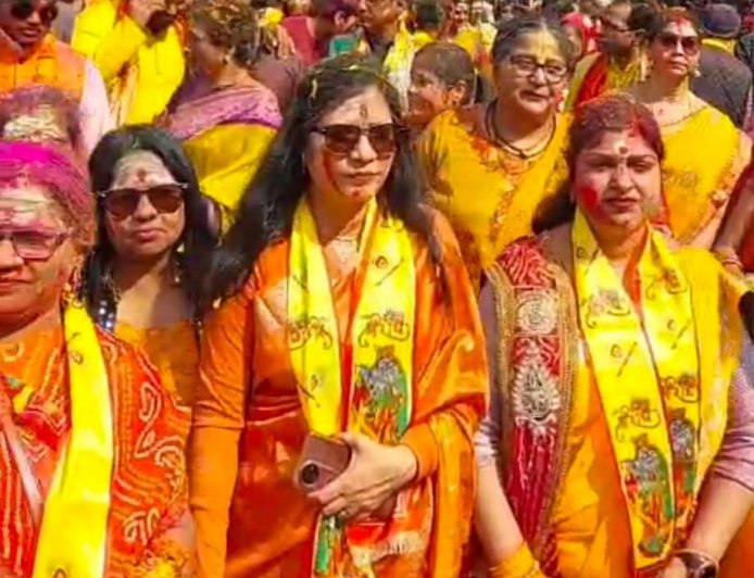 *हरदोई में उमड़ा आस्था का सैलाब: भक्त प्रहलाद की प्रथम भव्य शोभा यात्रा का आयोजन*