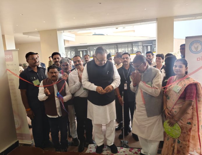 विधानसभा अध्यक्ष डॉ. रमन सिंह ने कैफे मिलेटेरिया का उद्घाटन किया