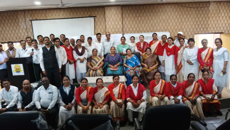 विद्यार्थियों को ऐसी शिक्षा दी जाए जिससे बच्चों की चेतना जागृत और विकसित हो