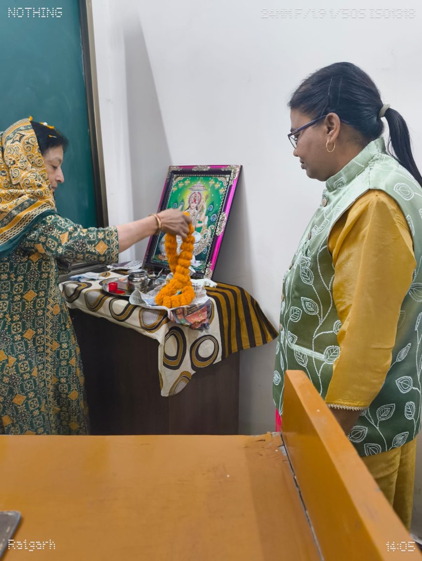 *विद्यालय चांदमारी ने किया प्राचार्य दीप्ति अग्रवाल का सम्मान*