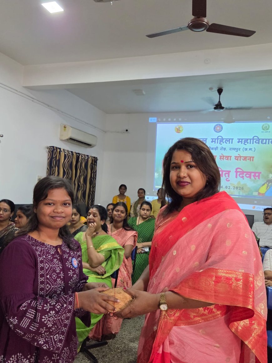 “माता-पिता हमारे जीवन की प्रथम पाठशाला”