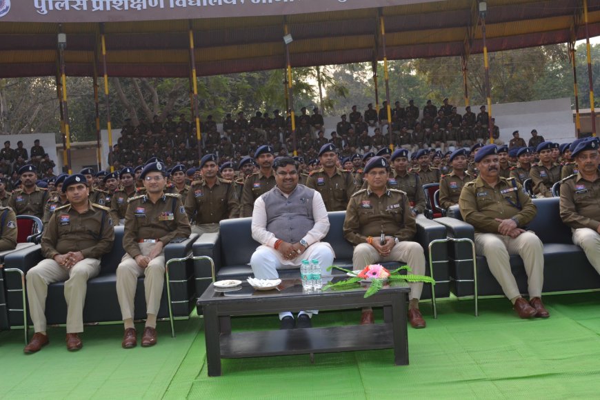 नेताजी सुभाष चंद्र बोस राज्य पुलिस अकादमी में 870 प्रशिक्षु उपनिरीक्षकों हेतु संवादात्मक प्रशिक्षण कार्यक्रम, शिक्षा मंत्री गजेंद्र यादव ने किया मार्गदर्शन