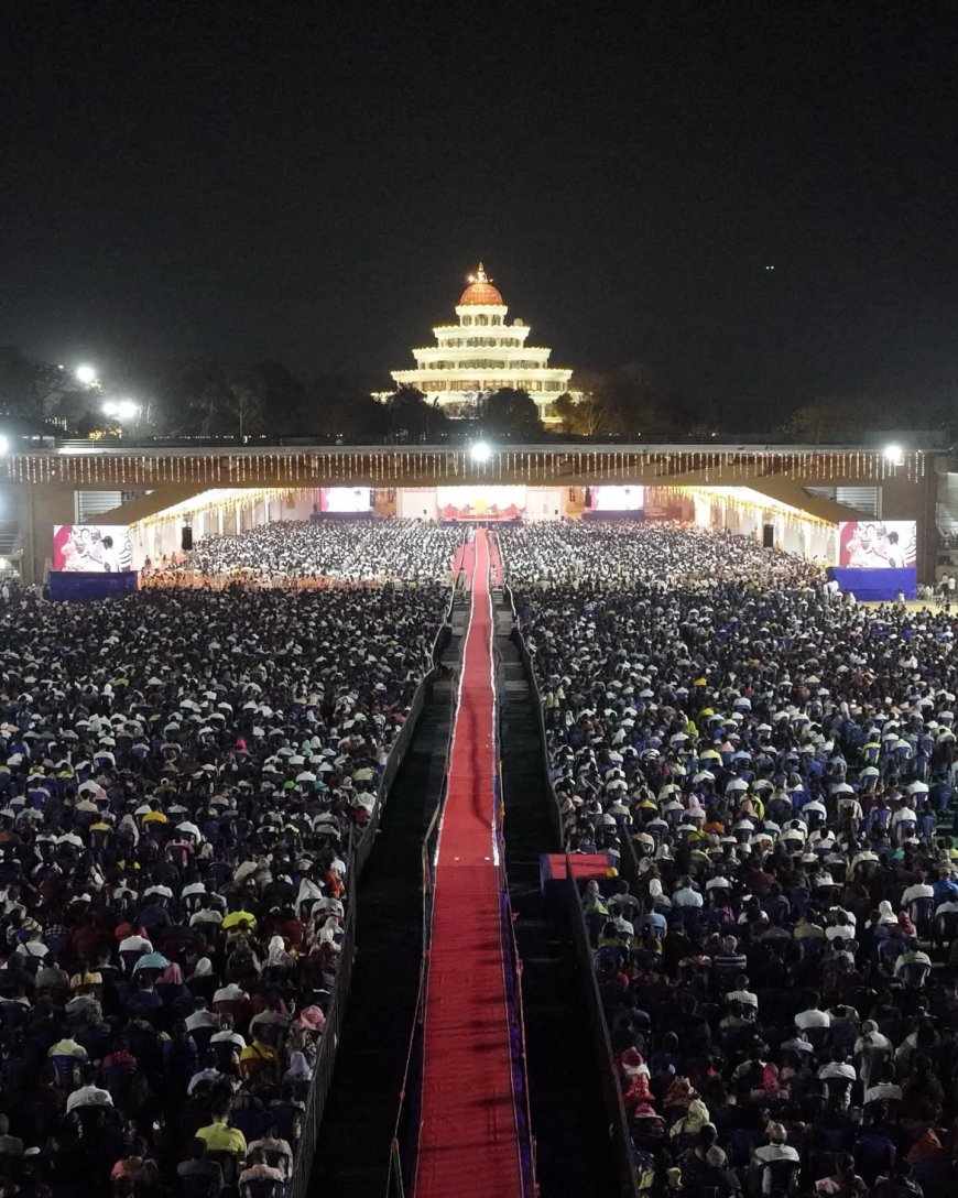 आर्ट ऑफ लिविंग बेंगलुरु आश्रम में गुरुदेव श्री श्री रविशंकर जी के सानिध्य में महाशिवरात्रि महोत्सव 2026, देखिए तस्वीरें