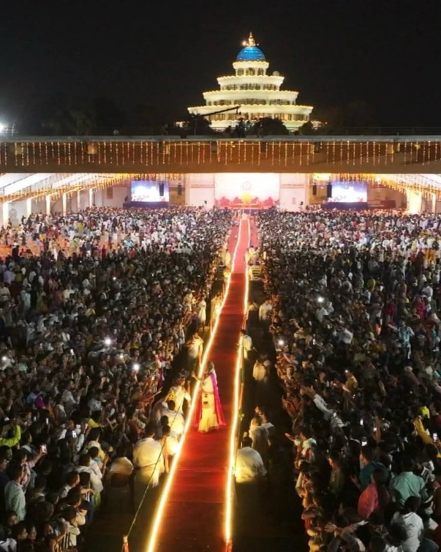 आर्ट ऑफ लिविंग बेंगलुरु आश्रम में गुरुदेव श्री श्री रविशंकर जी के सानिध्य में महाशिवरात्रि महोत्सव 2026, देखिए तस्वीरें