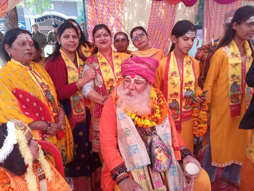 *हरदोई में उमड़ा आस्था का सैलाब: भक्त प्रहलाद की प्रथम भव्य शोभा यात्रा का आयोजन*