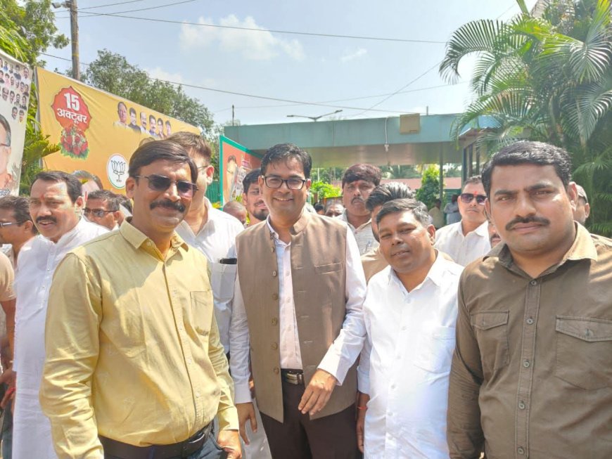 *बजट प्रतिक्रिया : कैशलेश चिकित्सा सुविधा की घोषणा स्वागतेय, आयुष्मान कार्ड की तरह पहले बने कर्मचारी कैशलेश चिकित्सा कार्ड,अन्यथा रिश्वतखोरी नही होगी खत्म- वीरेंद्र दुबे*